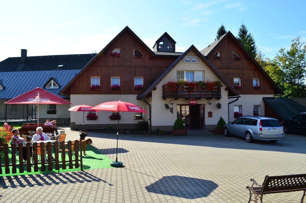 Hotel Rydl Гаррахов Екстер'єр фото